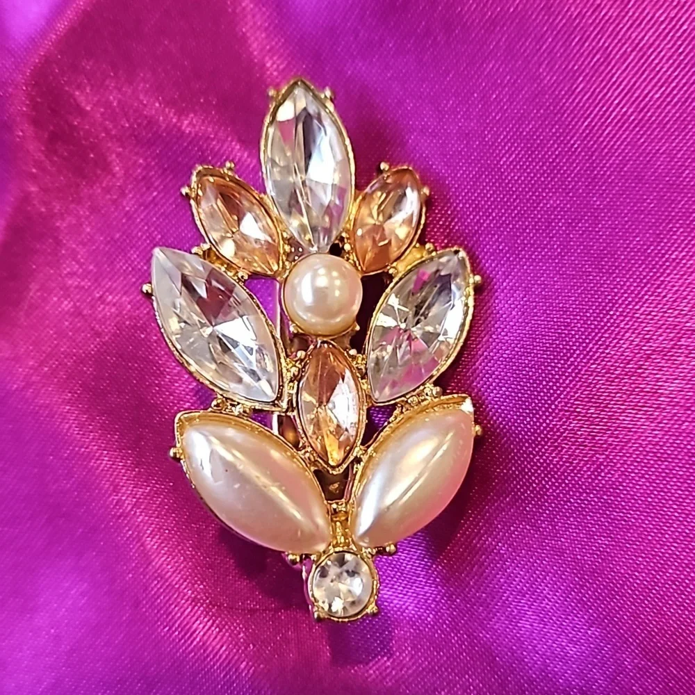 Rhinestone and Acrylic Crystal Hair Clips Lot of 14
